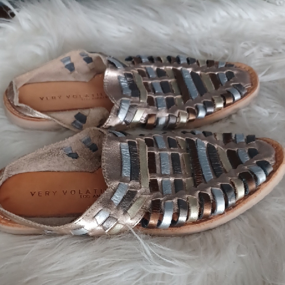 Very Volatile Leather Sandals